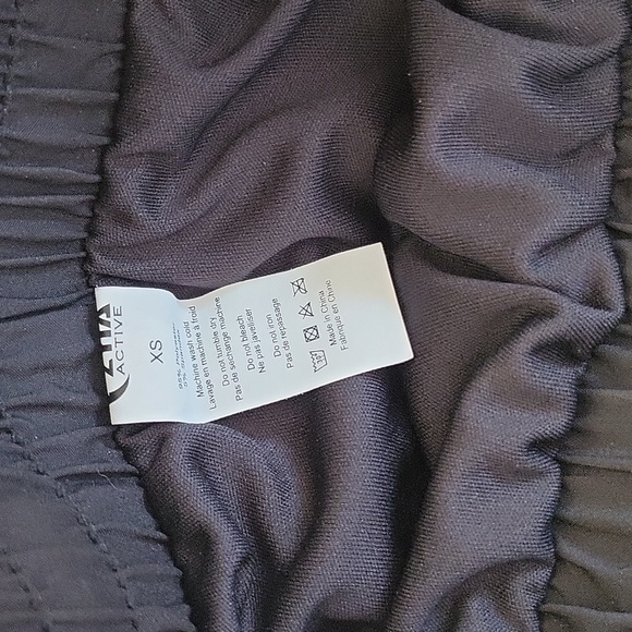 Zyia Magenta Sprinter Shorts - Picture 2 of 4